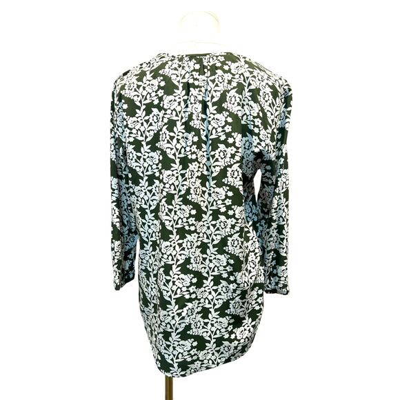 Fun2Fun Top Womens Size Small Floral V-Neck Popover Blouse Green White NEW - Picture 2 of 12